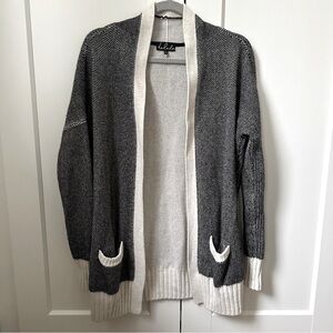 Aritzia Talula Long Cardigan with Pockets in Grey abnd‎ Off-White